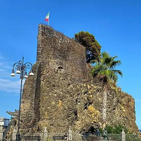 Apartment Happy Historic House Catania